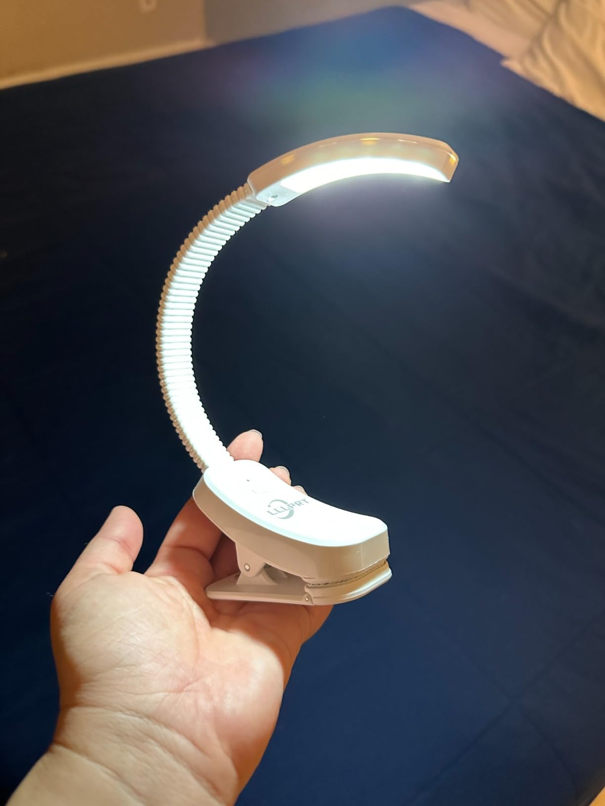 670nm Red Light Therapy Desk Lamp for Reading Sleep in Bedroom Dorm | Rechargeable Portable Bedside Lamp, 3 Color Modes, Zero Flicker Eye Protection, No Blue Light for Student Craft Room Office customer photo 2