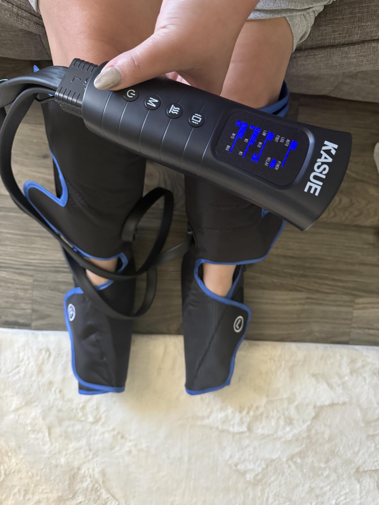 MEKZU Air Compression Leg Massager with Heat, 6 Massage Modes, Foot Boots | Circulation and Pain Relief, 3 Vibration Settings, Compression Leg Wraps for Daily Relaxation, Seniors and Adults customer photo 1