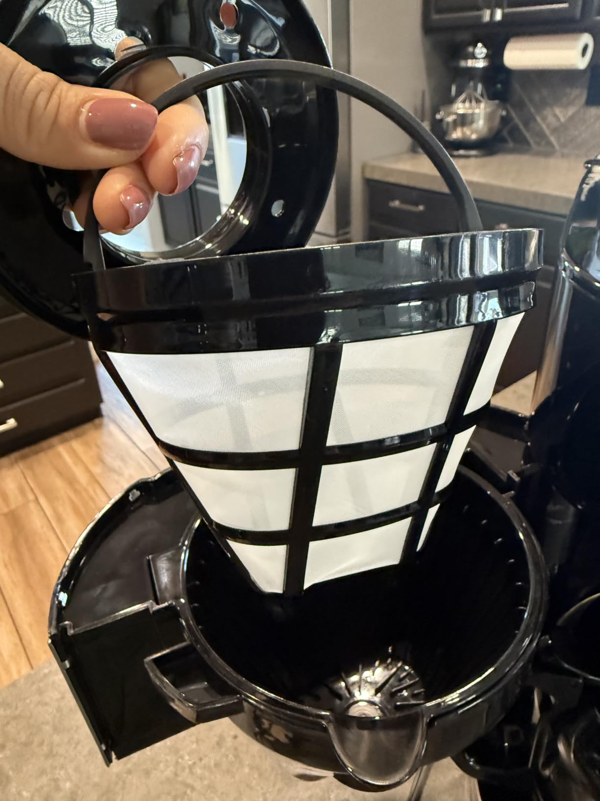Drip Coffee Maker with Built In Grinder, 10-Cup Grind and Brew Coffee Machine Fully Automatic, Programmable with Brew Strength, Permanent Filter, Glass Carafe, 50oz Water Tank, Ideal for Home/Office customer photo 2