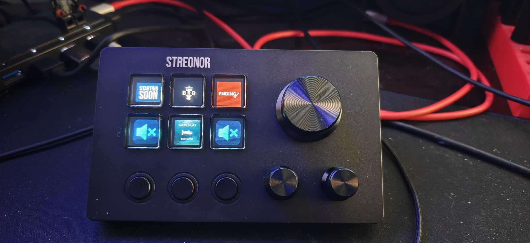 Streonor S6 Mini Stream Controller, 6-Key LCD Control Deck, Black customer photo 1