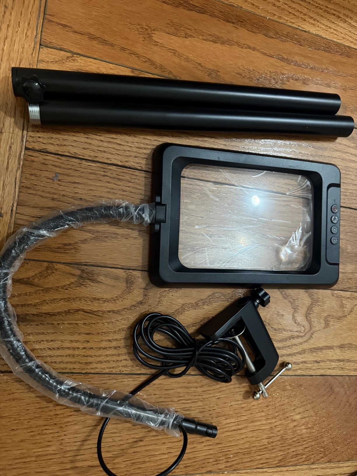MoKo 10X Floor Magnifying Glass with Light and Stand, 7-Inch Lens customer photo 2