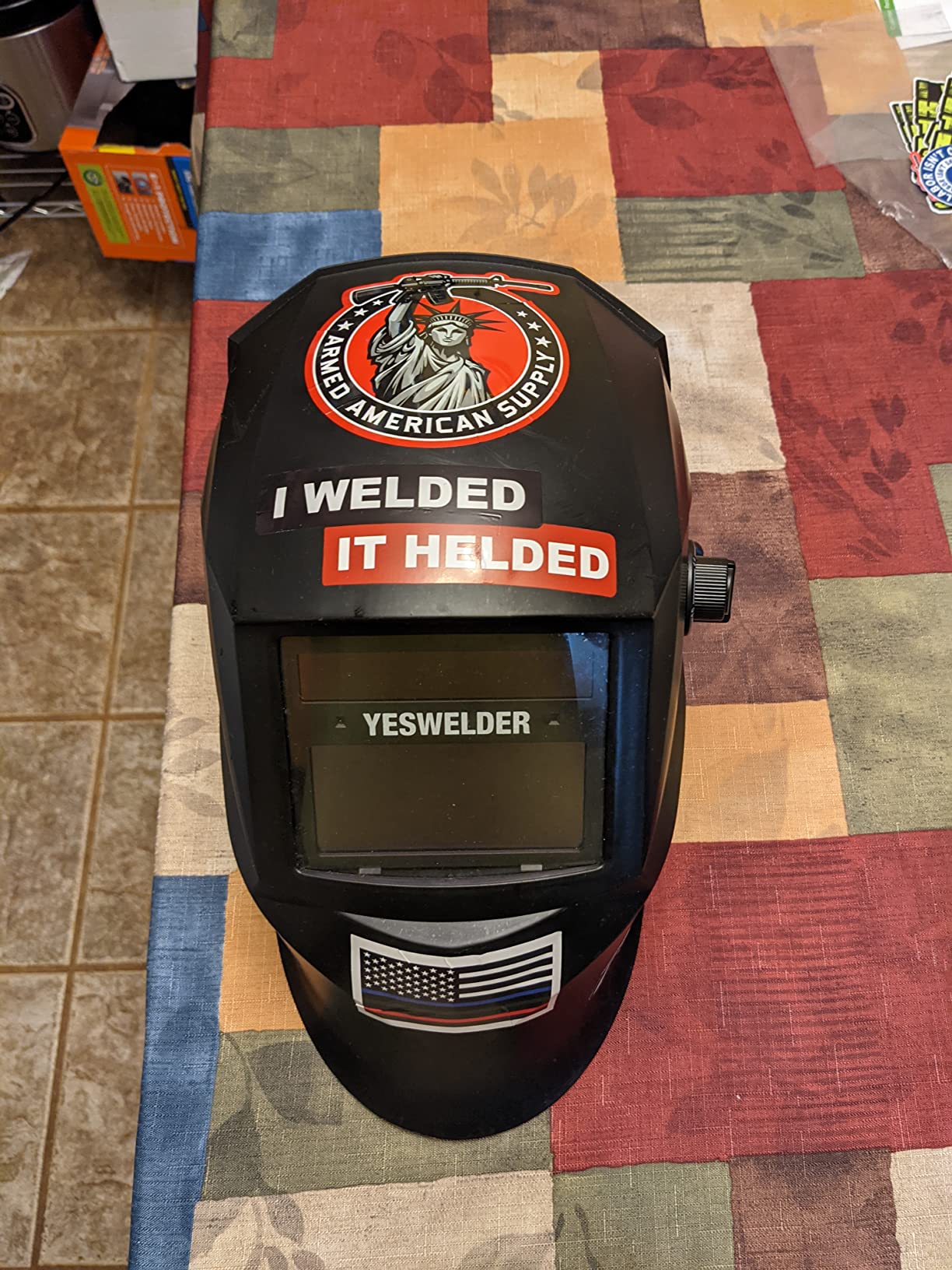 YESWELDER Auto-Shade Welding Helmet, Internal Digital Control, 180° View | three sides auto-darkening, 1/1/1/1 true color, auto adjust, 5 arc sensors, shade 3/4–8/9–14, customized memory presets customer photo 2
