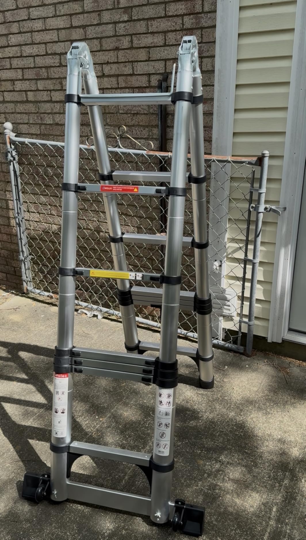 Telescoping Ladder with Hooks, 300 lbs Capacity, 12.5FT, Black customer photo 1