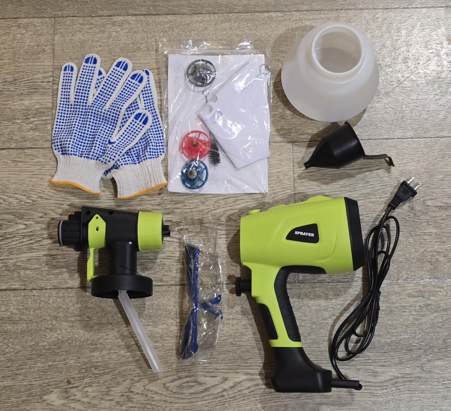 1000W High Power Paint Sprayer - Corded HVLP Paint Gun with 4 Sizes Copper Nozzles, Easy to Clean & Control Power Painter for House Painting, DIY Crafting, Tables & Chairs (Blue) customer photo 1