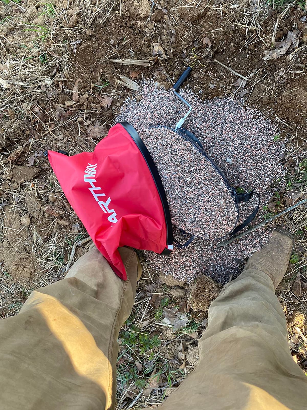 EarthWay Products 2750 25lb Nylon Bag Seeder Spreader - Red, Durable, Water Resistant, Food Plot Equipment, Seed Spreader, Grass Seeder Made for Hunters, Farmers, Gardeners, Lawn Maintenance customer photo 1