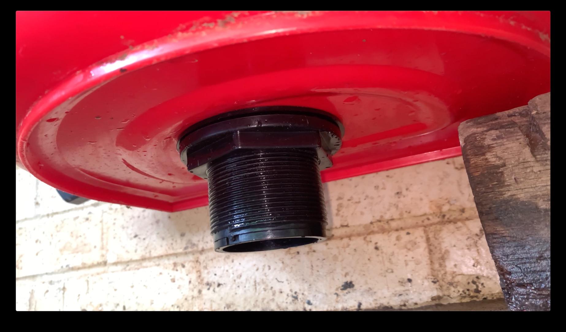 Little Giant® Automatic Animal Waterer | DuraMate Float Controlled Automatic Waterer for Livestock | Heavy Duty and Durable | Made in USA | 4 Gallon (Black, 4 Gallon) customer photo 2