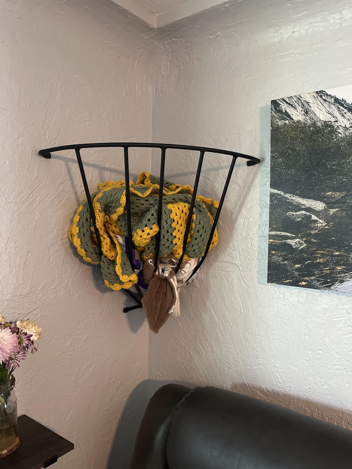 Intrepid International Wall-Mounted Corner Hay Rack - for Horses, Goats, Sheep, and Other Livestock, Heavy Duty and Convenient Feeder Solution customer photo 1