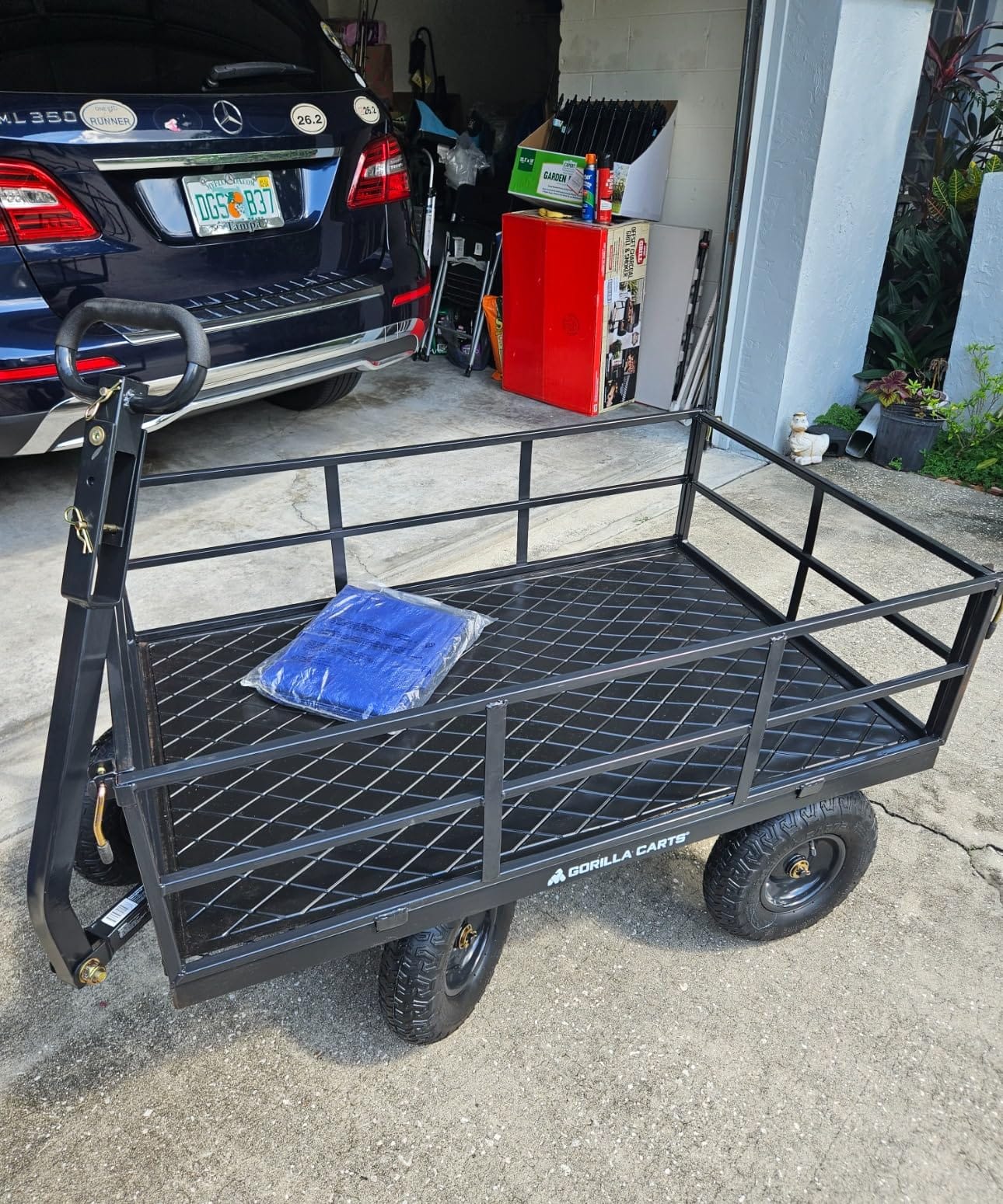 Gorilla Carts Steel Utility Garden Cart, 1200 lb. Capacity, Black customer photo 2