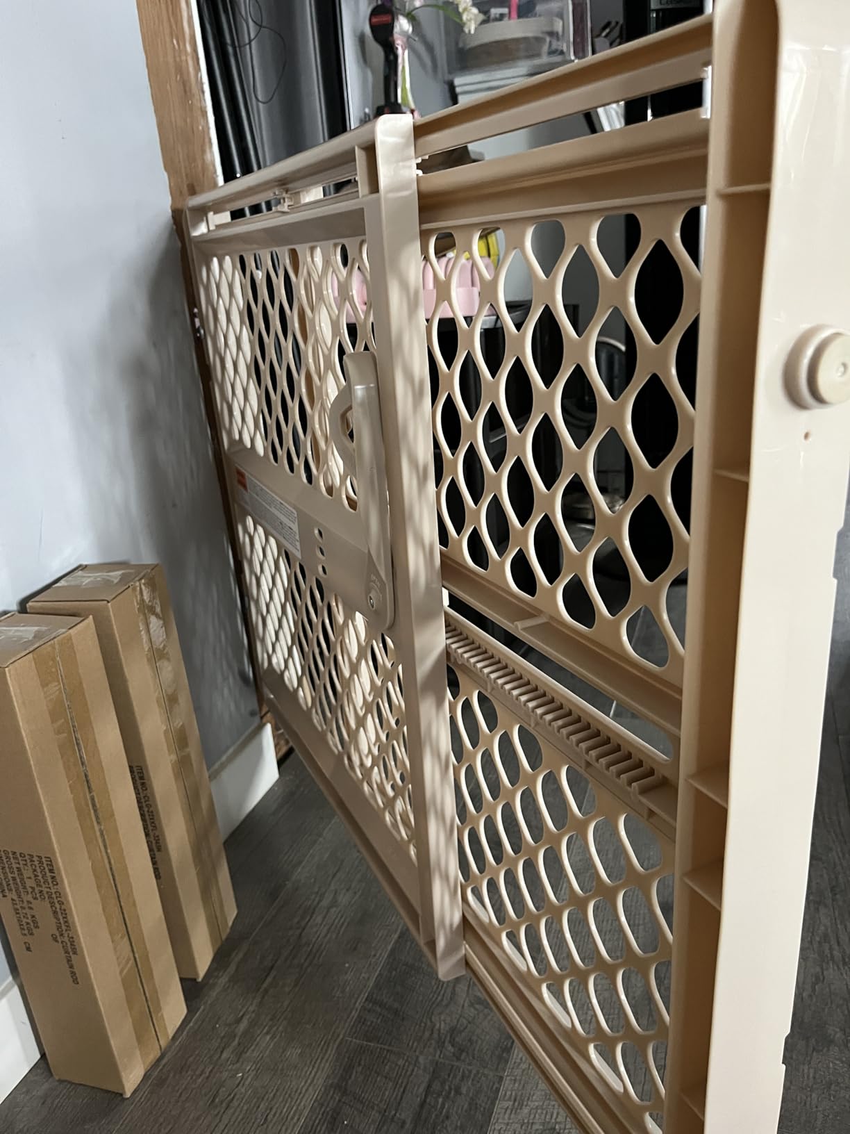 Toddleroo by North States - Supergate Ergo Baby Gate: Plastic Baby Gate for Stairs & Doorways - Adjustable Indoor Safety Gate - Made in USA - 26 to 42 Inches Wide - 26 Inches Tall - Sand customer photo 2