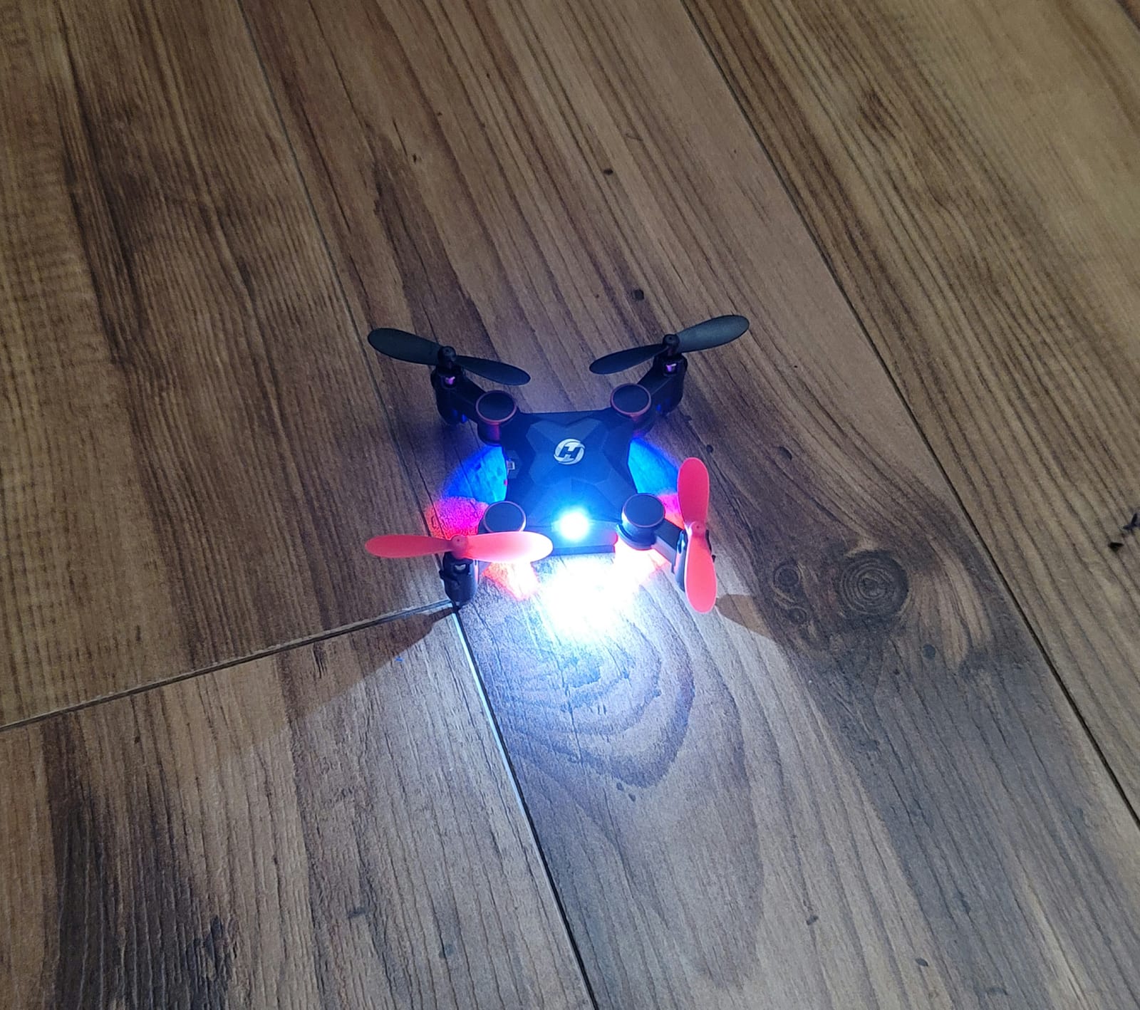 Holy Stone HS190 Foldable Mini Nano RC Drone for Kids Gift Portable Pocket Quadcopter with Altitude Hold 3D Flips and Headless Mode Easy to Fly for Beginners customer photo 2