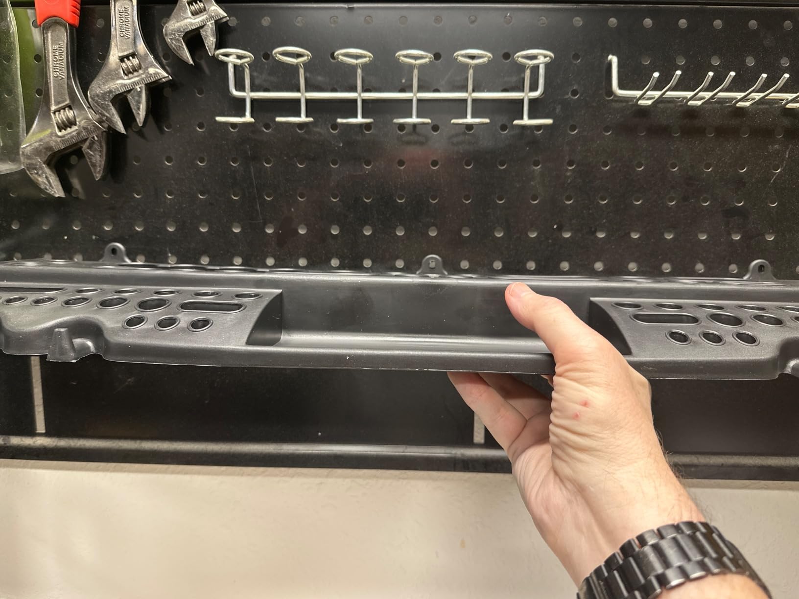 Stalwart Wall Mount Hand Tool Organizer with 61 Holes and 4 Hooks customer photo 2
