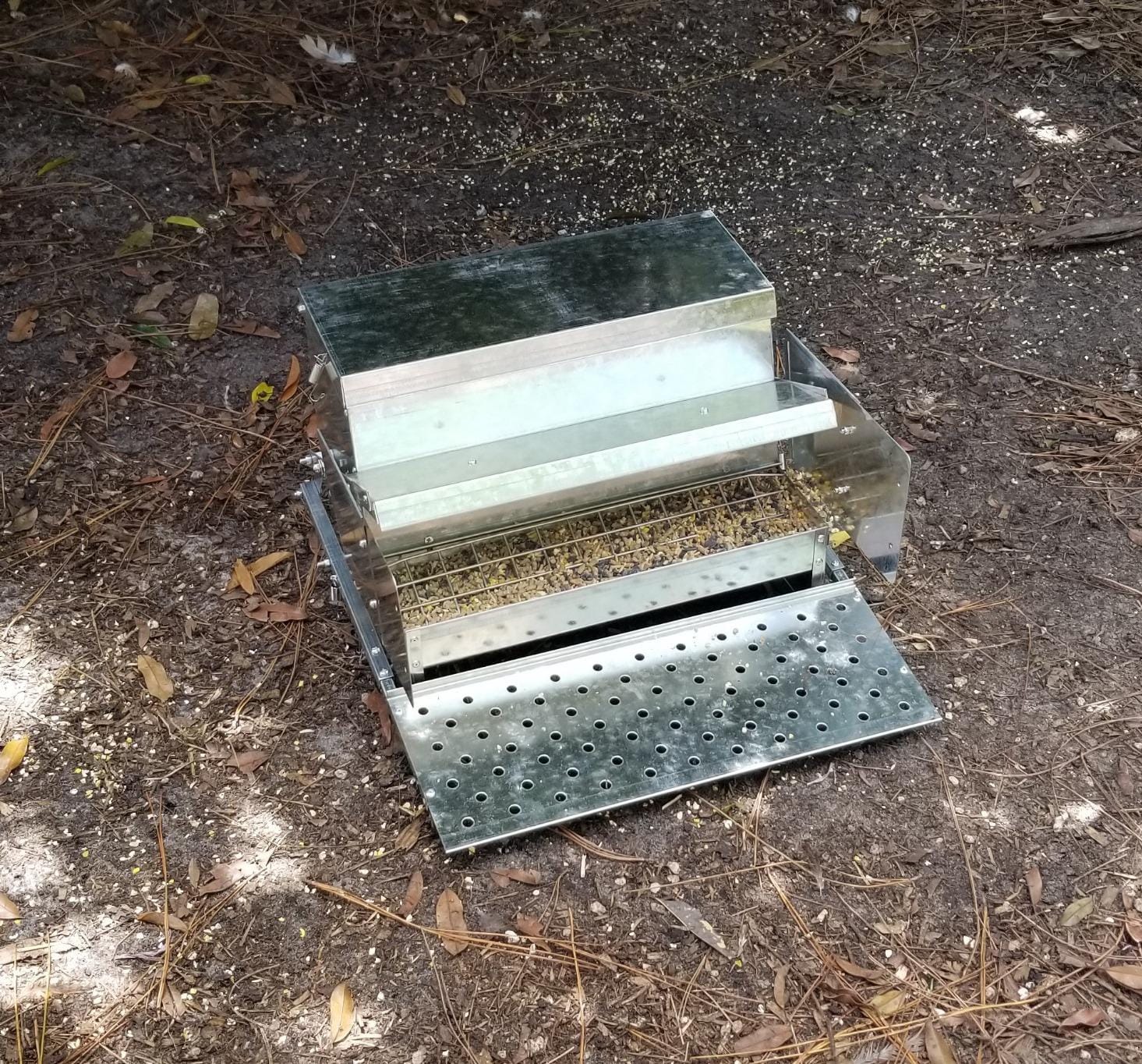 RentACoop Automatic Treadle Chicken Feeder, Rat Proof No Waste, 25 lb customer photo 2