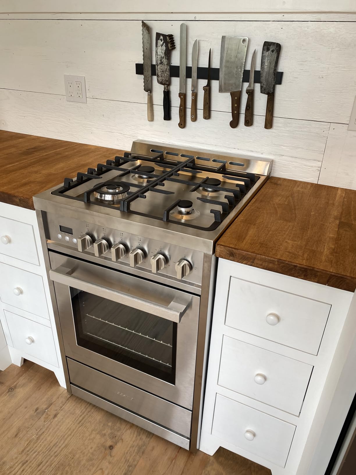 24 in. Nebula Coll 2.7 cu ft 4 Burner Gas Range Convection, Stainless Steel customer photo 2