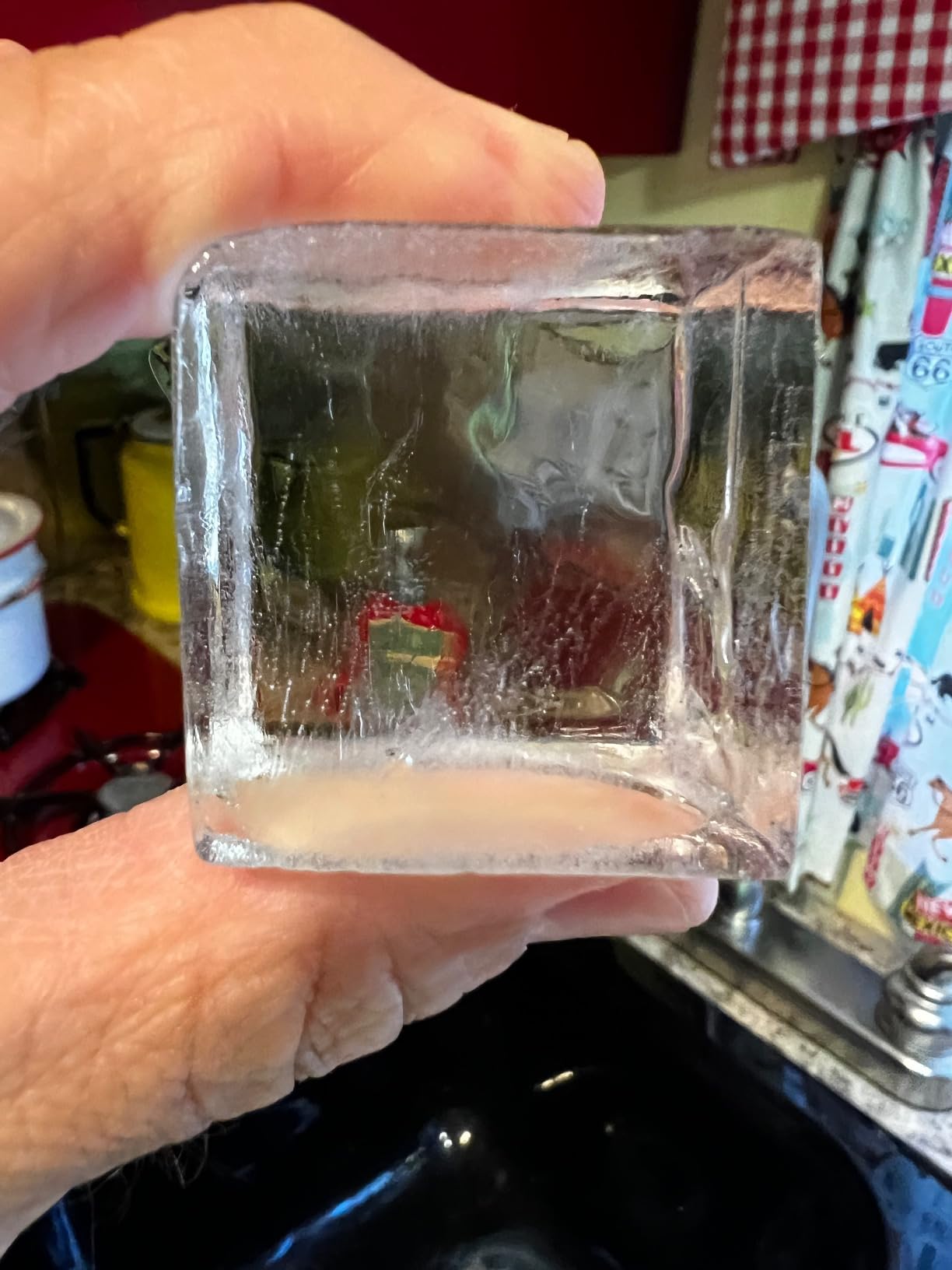 Dexas ice•ology Silicone Clear Ice Maker for Craft Cocktail Ice, 8 Count Cube Tray customer photo 1