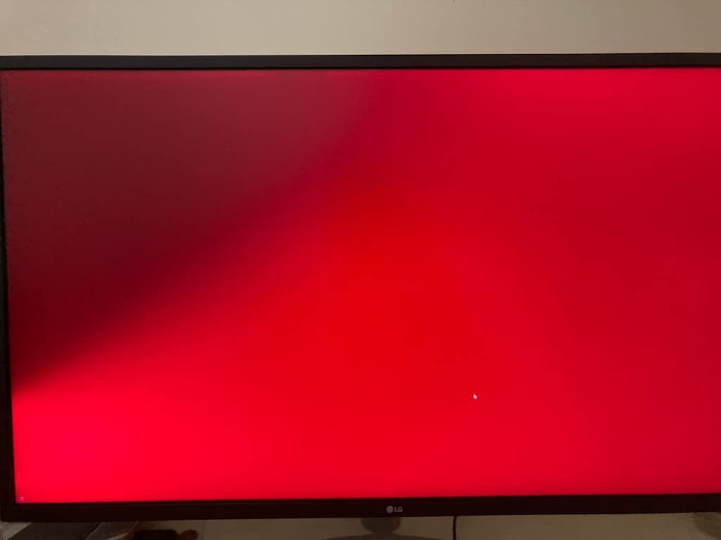 LG Ultrafine 32-Inch Computer Monitor 32UL500-W, VA with HDR 10 Compatibility and AMD FreeSync, White customer photo 2