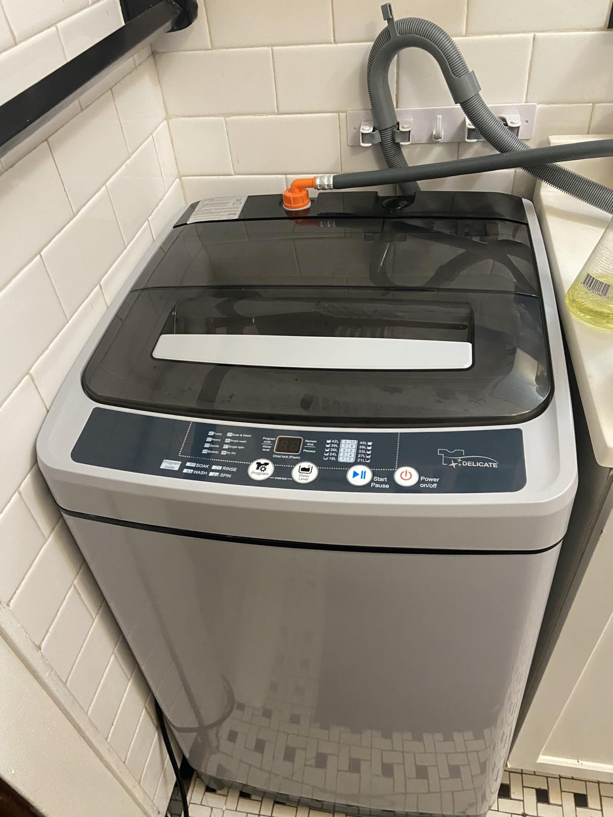 Giantex Full Automatic Washing Machine, 2 in 1 Portable Laundry Washer 1.5Cu.Ft 11lbs Capacity Washer and Spinner Combo 8 Programs 10 Water Levels Energy Saving Top Load Washer for Apartment Dorm customer photo 1