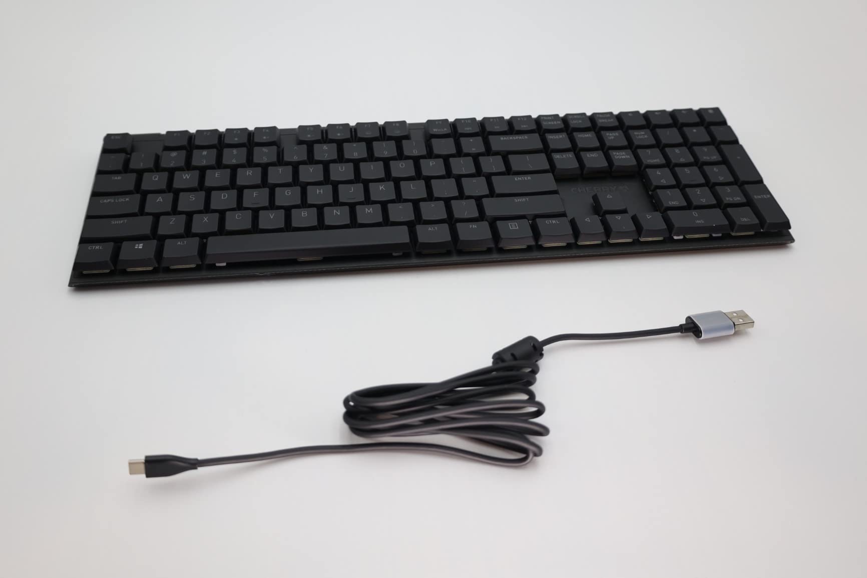 Cherry MX 10.0N RGB Mechanical Keyboard MX Low Profile Speed switches, Aluminum housing, Premium Keyboard for Gaming and Work. G8A-25010LVBUS-2 customer photo 1