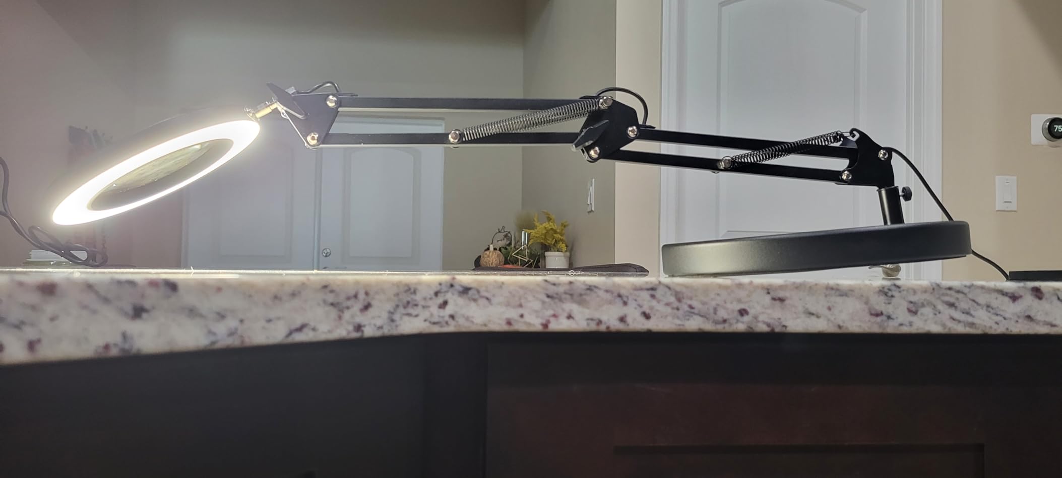 HITTI 10X Magnifying Glass with Light, 1,800 Lumens Stepless Dimmable customer photo 2
