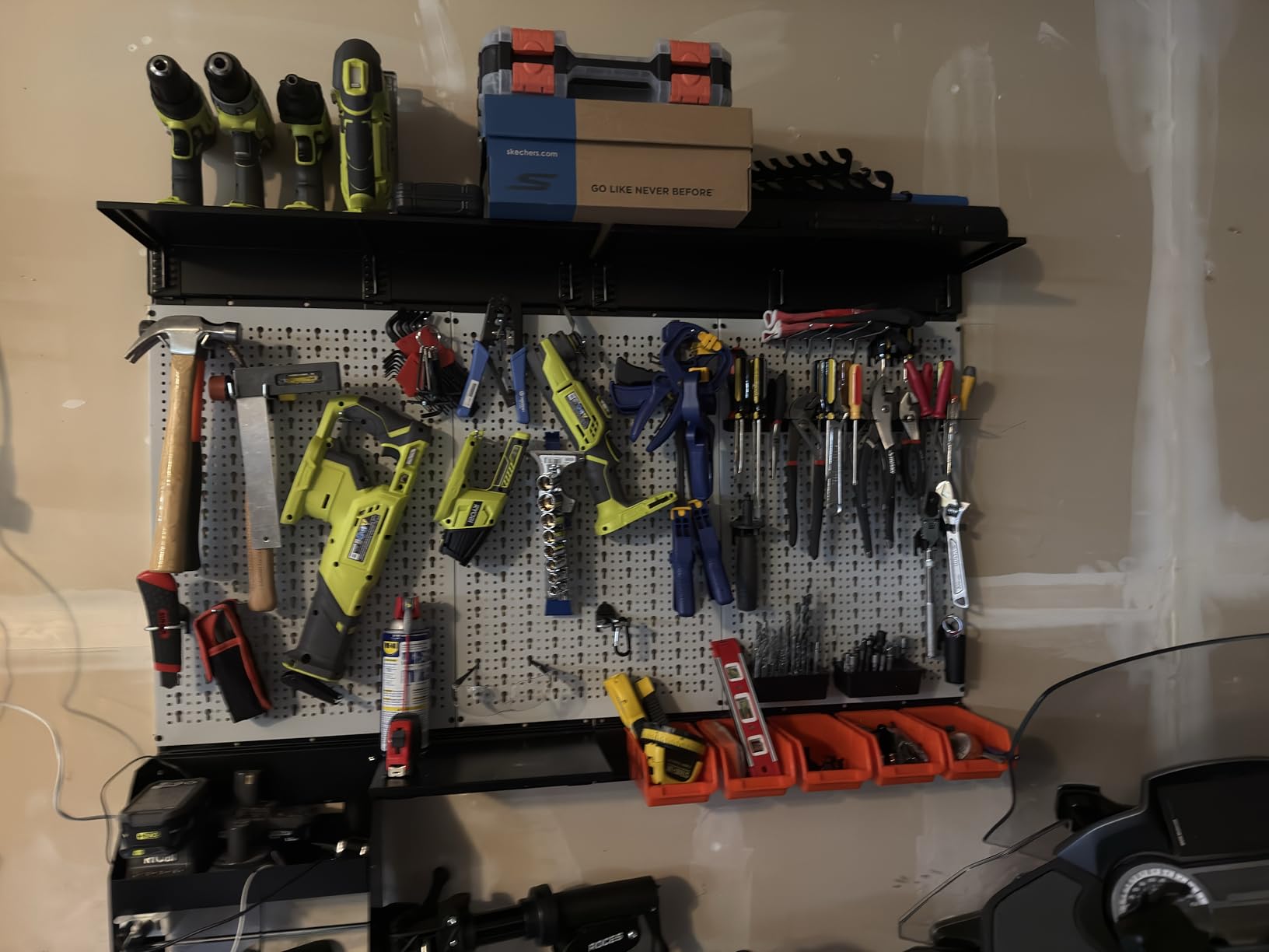 TORACK Metal Pegboard Wall Organizer 24x48 in, Tool Storage Pegboard, Black customer photo 1