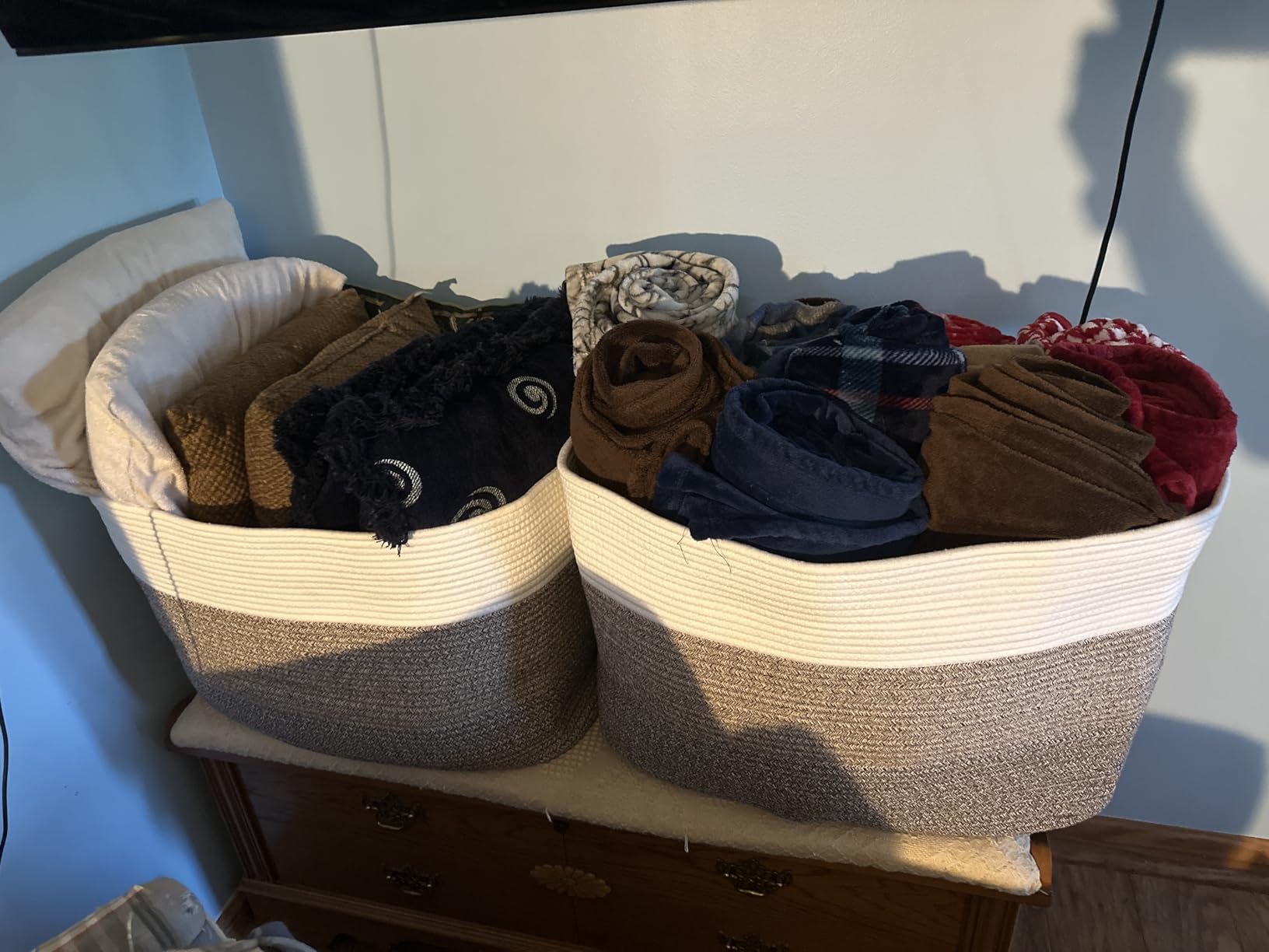OIAHOMY Blanket Basket Laundry Basket Dog Toy Basket 75L Gradient Brown customer photo 1