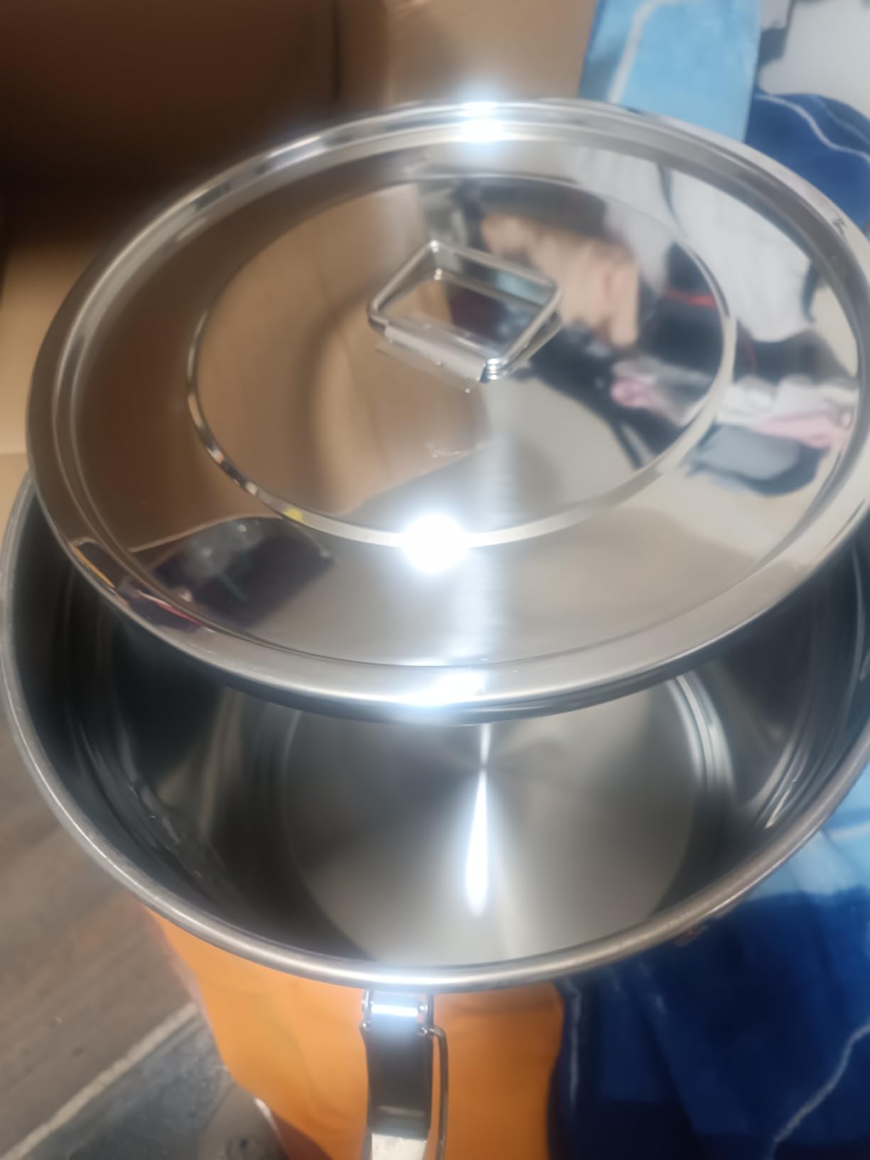 DYNAMI 5.5Gal 304 Stainless Steel Airtight Container with Lid and Locking Clamp,17-38Lbs Metal Bucket Stainless Steel Drum Large Canister for Kitchen,Dog Food/Bird Seed/Coffee Storage Container(21L) customer photo 2