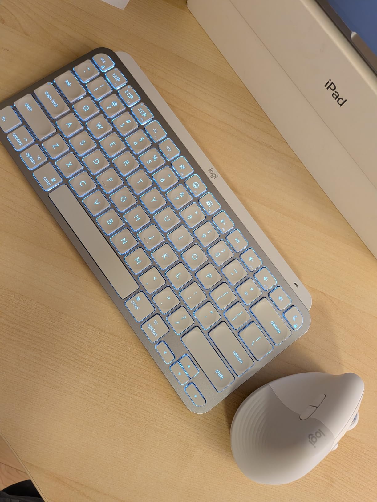 Logitech MX Keys S Mac Wireless Keyboard Fluid Precise - Space Grey customer photo 2