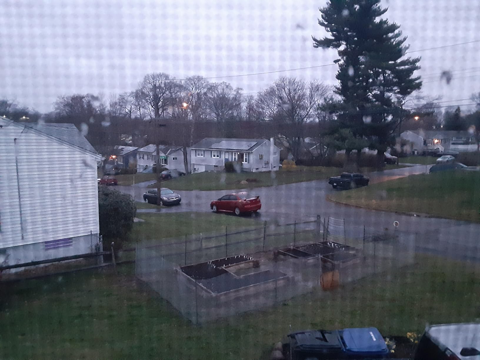 SANZEUS Hardware Cloth, 48in x 100ft 1/2in Mesh, 19GA Chicken Wire Fencing customer photo 2