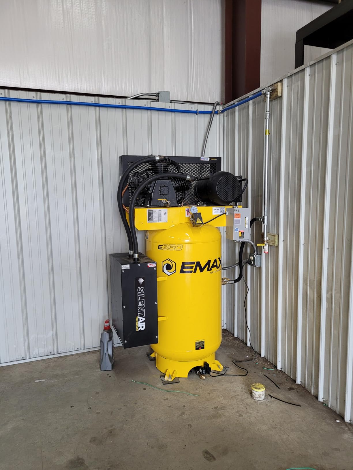EMAX 80 Gal Electric Air Compressor, 7.5HP, 26 CFM, 2 Stage, 200 Max PSI customer photo 2