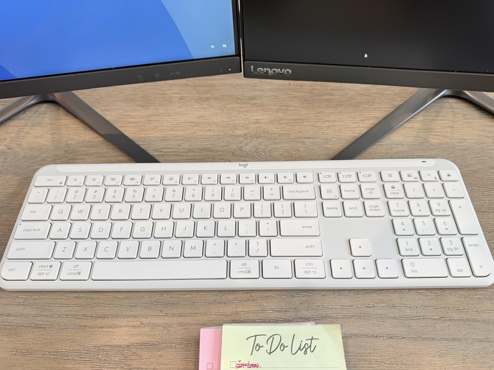 Logitech Signature Slim K950 Wireless Keyboard with Quiet Typing - Graphite customer photo 2