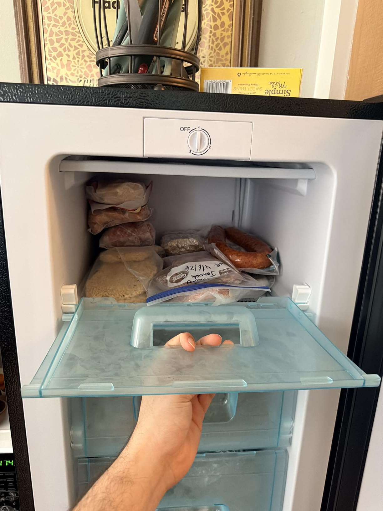 Maine 3.6 Cu. Ft. Small Upright Freezer, Compact Mini Freezer, Silver customer photo 1