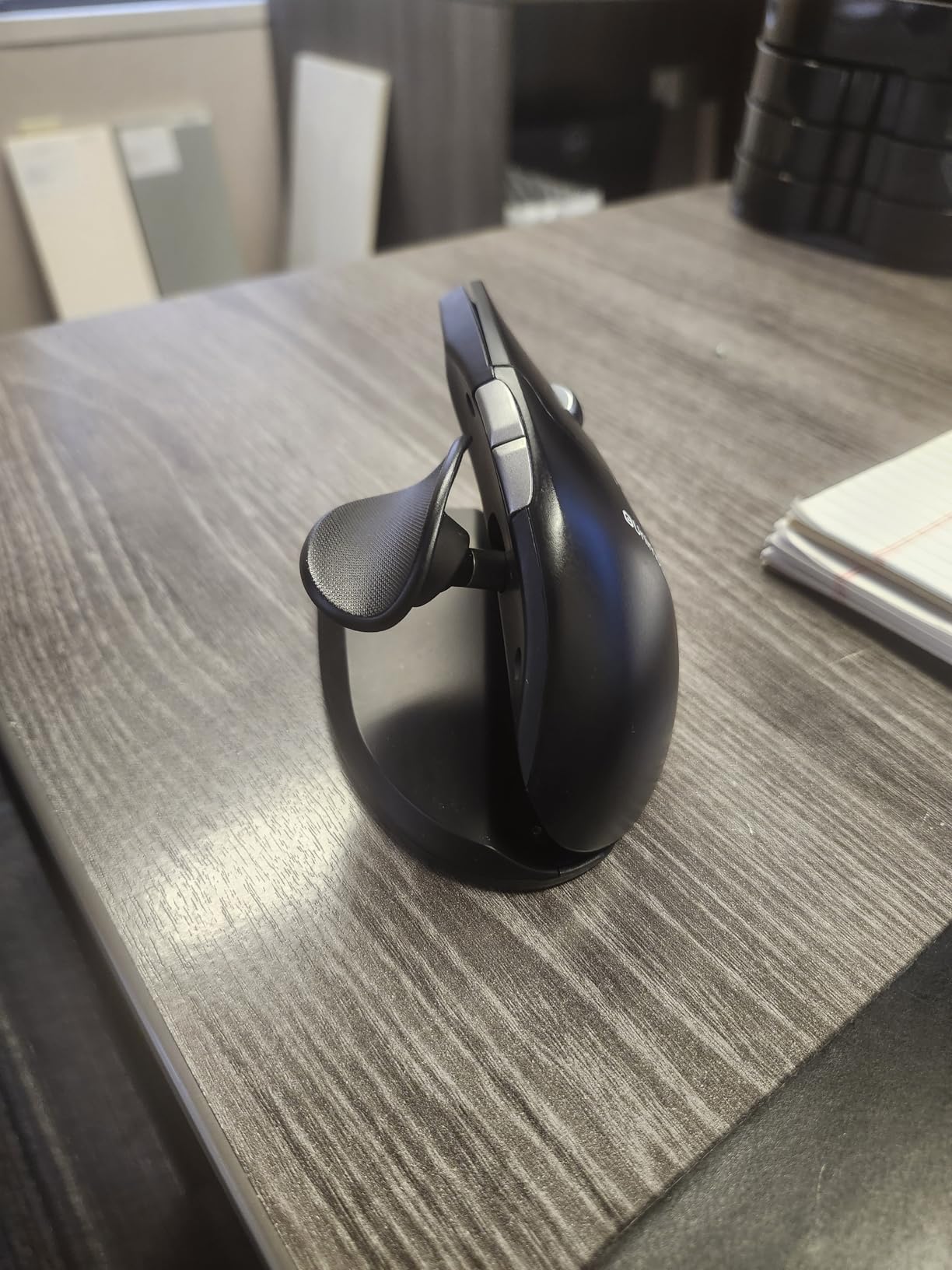 Contour Unimouse Ergonomic Vertical Mouse, Adjustable Thumb Rest, Wireless customer photo 1