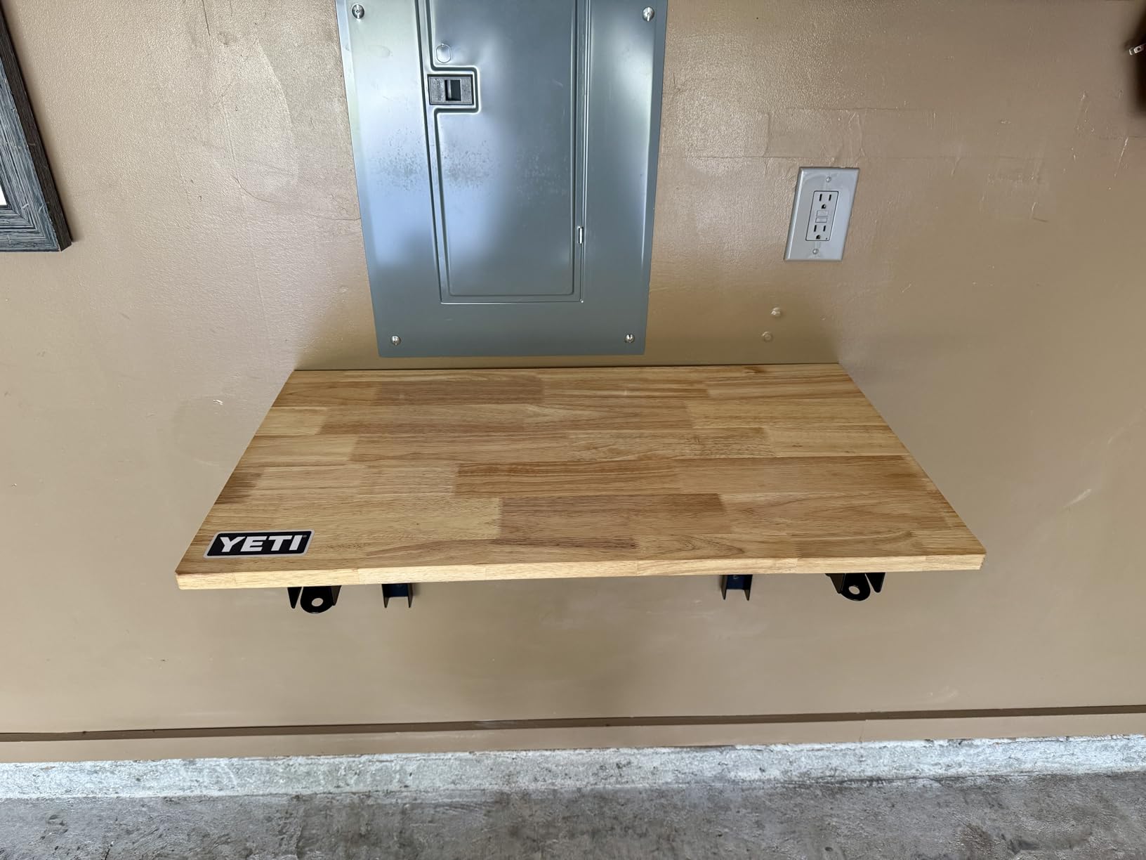 TORACK Heavy Duty Wall Mounted Folding Workbench, Collapsible Wall Table customer photo 1