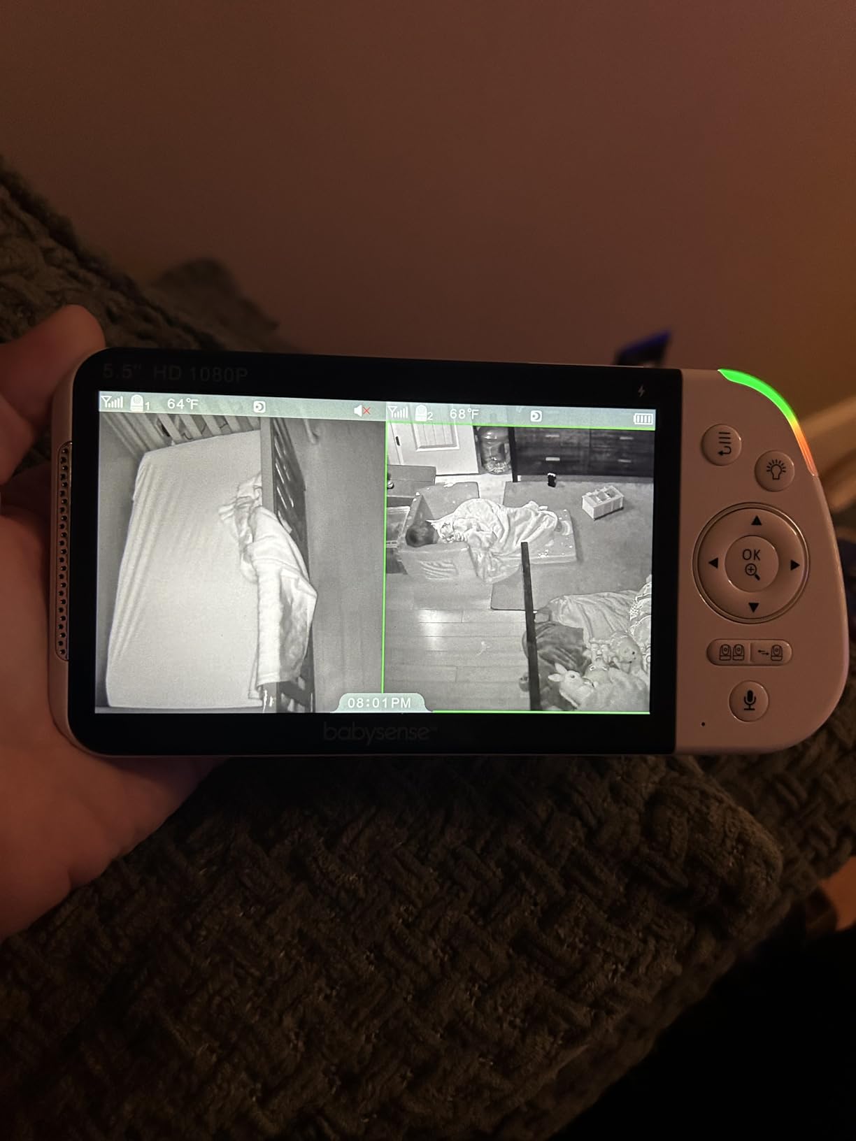 Babysense Prisma HD 5” No WiFi Video Baby Monitor with Camera and Audio, 6-Color Night Light, Split Screen Display, Baby Sound Machine with White Noise & Lullabies, Secure Hack Proof customer photo 2