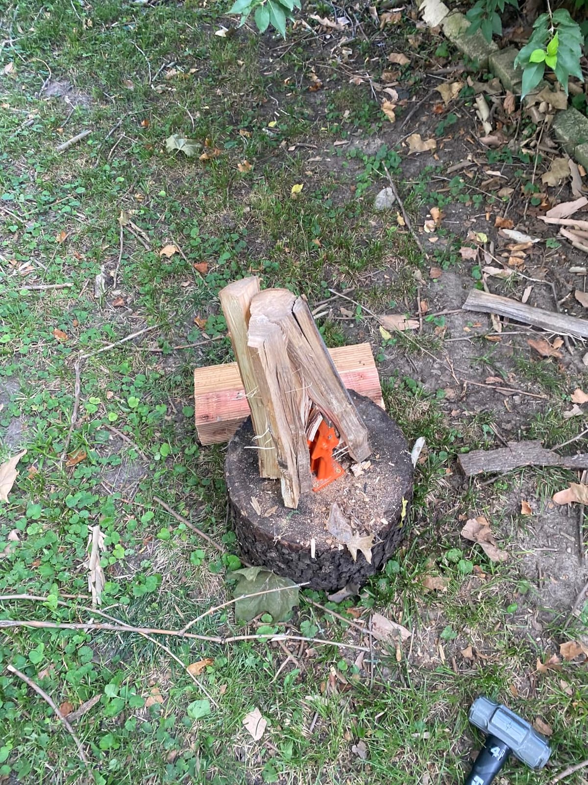 SPEED FORCE Firewood Kindling Log Wood Splitter – No Axe! Wedge Point Splits Firewood, 6 Inch Orange with Safety Cover, Safety Guard Available customer photo 2