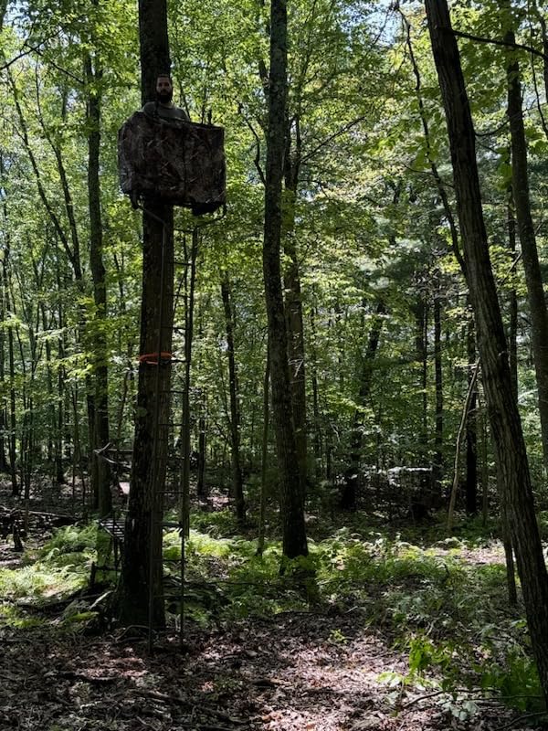 Tree Stand Blind Cover, 142 x 35.5'' Camo Skirt with 2 Pockets customer photo 2