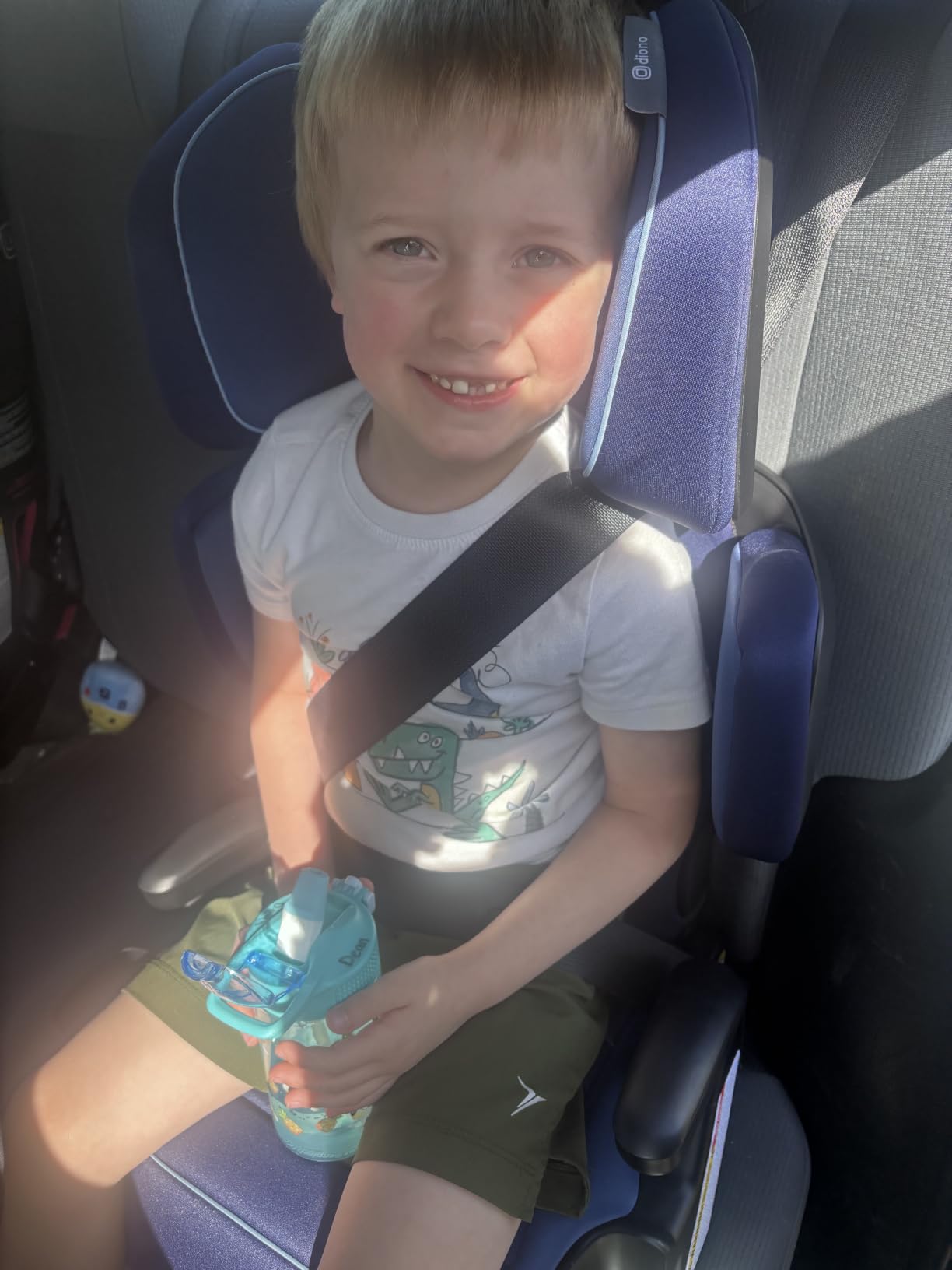 Diono Connect3 R 2-in-1 High Back Booster, Slim Fit 3-Across in Many Mid-Sized Sedans and SUVs, for Children from 40-120 lbs., Lightweight with Cupholder, Blue Razz Ice customer photo 1