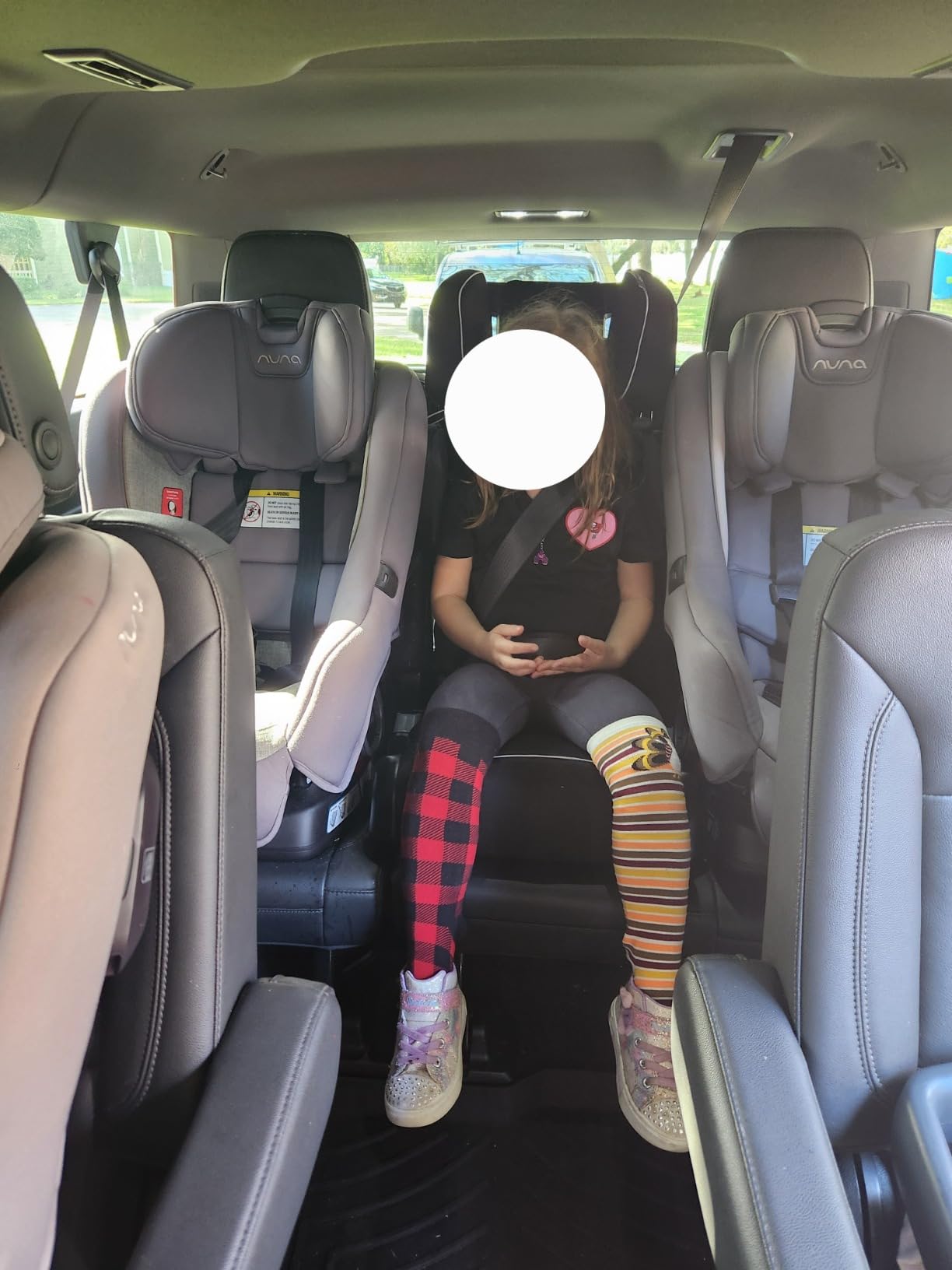 Diono Connect3 R 2-in-1 High Back Booster, Slim Fit 3-Across in Many Mid-Sized Sedans and SUVs, for Children from 40-120 lbs., Lightweight with Cupholder, Blue Razz Ice customer photo 2