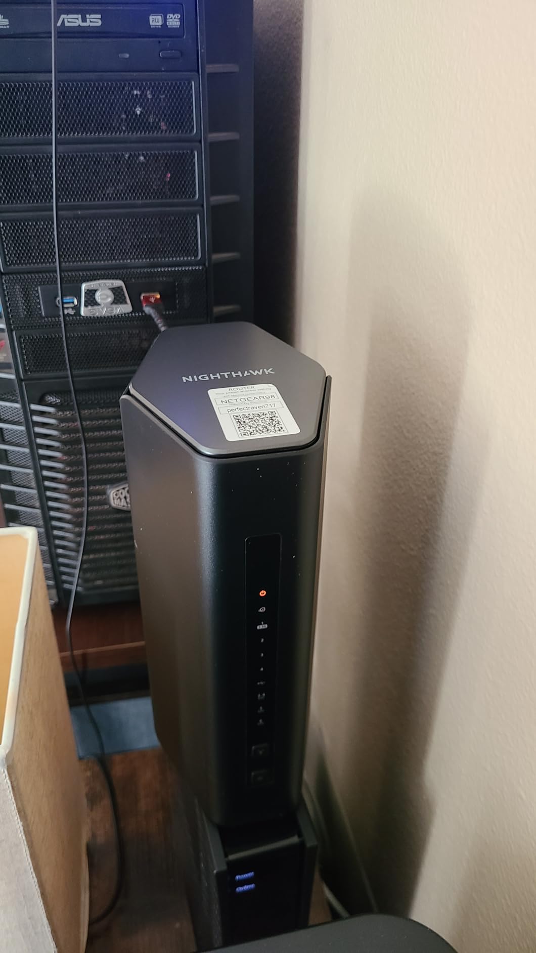 NETGEAR Nighthawk WiFi 7 Router RS500, Up to 3,000 sq ft, 12 Gbps customer photo 1
