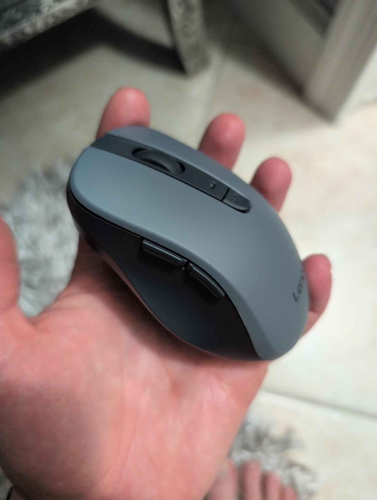 Lenovo WL310 Bluetooth Silent Mouse, Ergonomic, Adjustable DPI, Silent Clicks, Bluetooth 5.0, Portable for Windows, Mac, and Chromebook, Grey customer photo 1