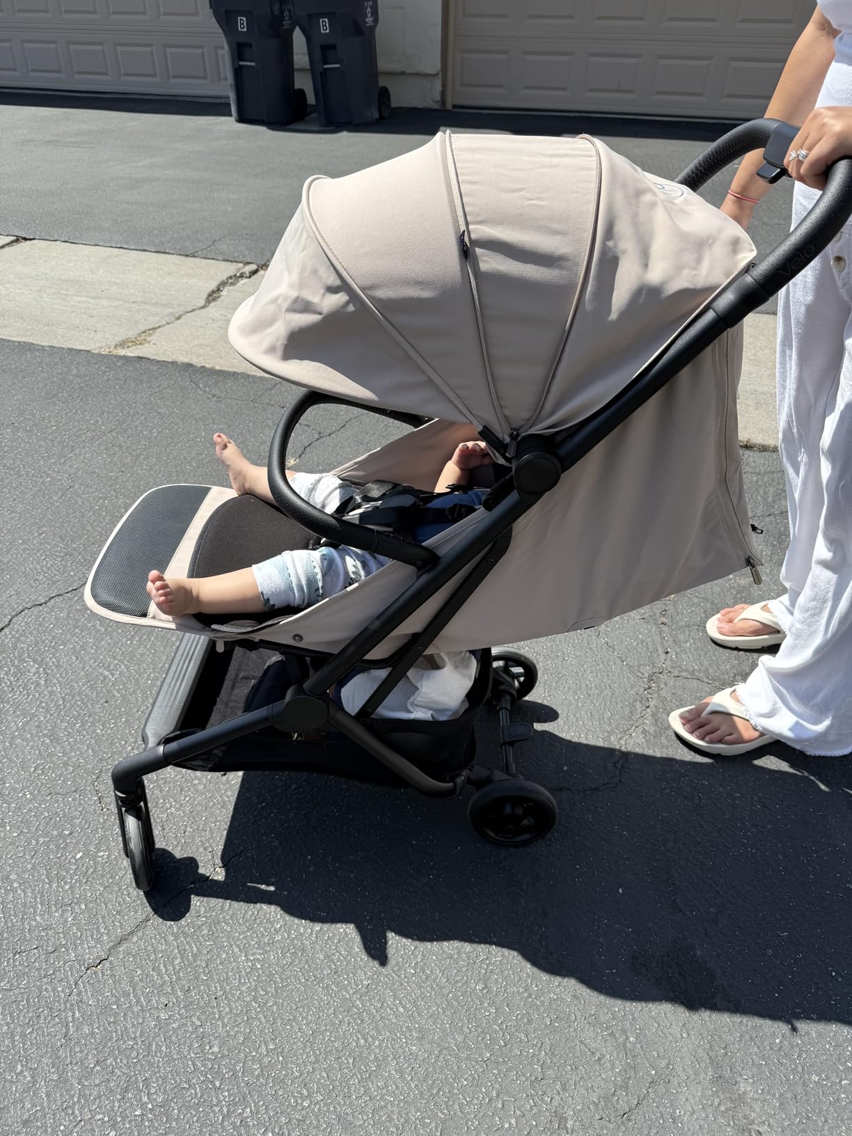 Mompush Velo Compact Travel Stroller One-Hand Fold, Carry-on Approved customer photo 2