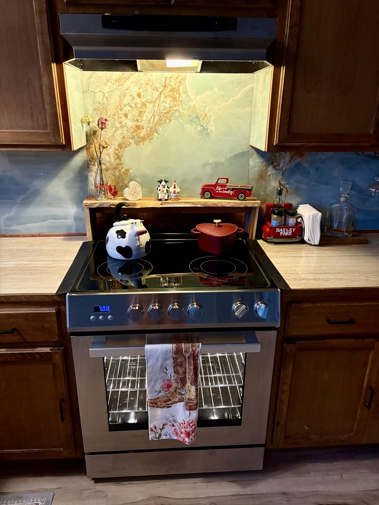 30 in. Stellar Coll 4.9 cu ft 4 Burner Electric Range Convection, Stainless customer photo 1