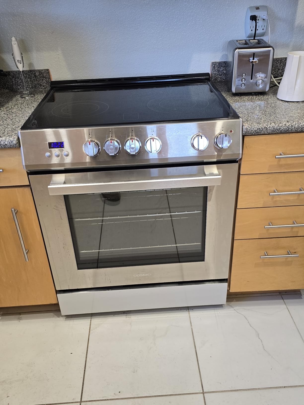 30 in. Stellar Coll 4.9 cu ft 4 Burner Electric Range Convection, Stainless customer photo 2