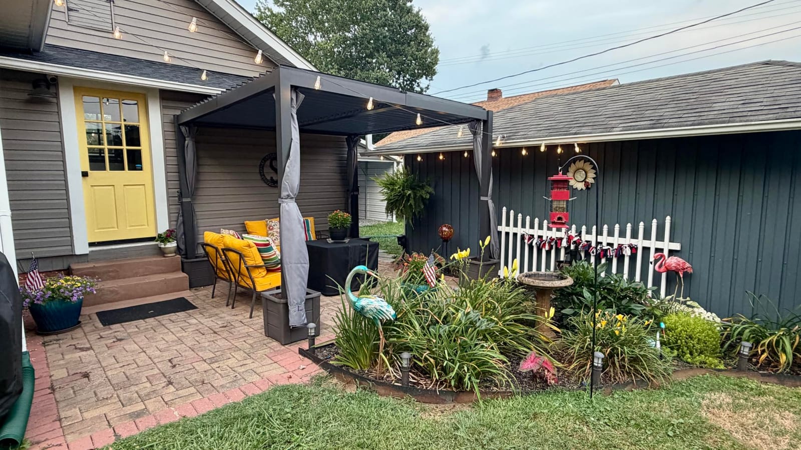 Aoxun Louvered Pergola 10x10 All-Aluminum, Waterproof Curtains and Netting customer photo 1