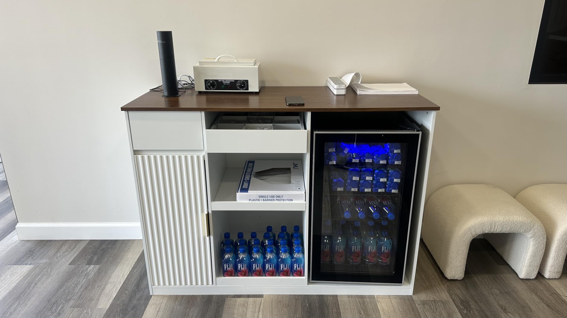 Electactic 26 Bottle Wine Cooler 130 Can Beverage Refrigerator, Small Freestanding Cabinet Wine Cellar with 40℉-61℉ Temperature Control Glass Door, Black customer photo 2