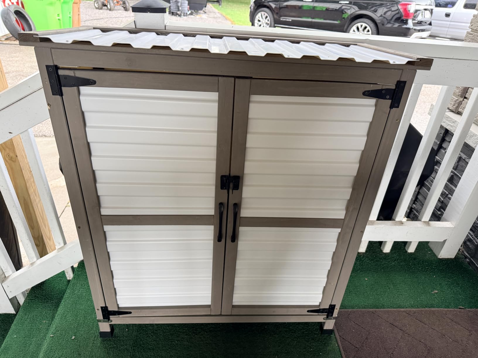 Ketive Outdoor Storage Cabinet, Wood & Metal Storage Shed with Weather-Resistant Roof, Double Lockable Doors, Removable Shelves & Adjustable Feet, for Patio, Backyard, Poolside, 46