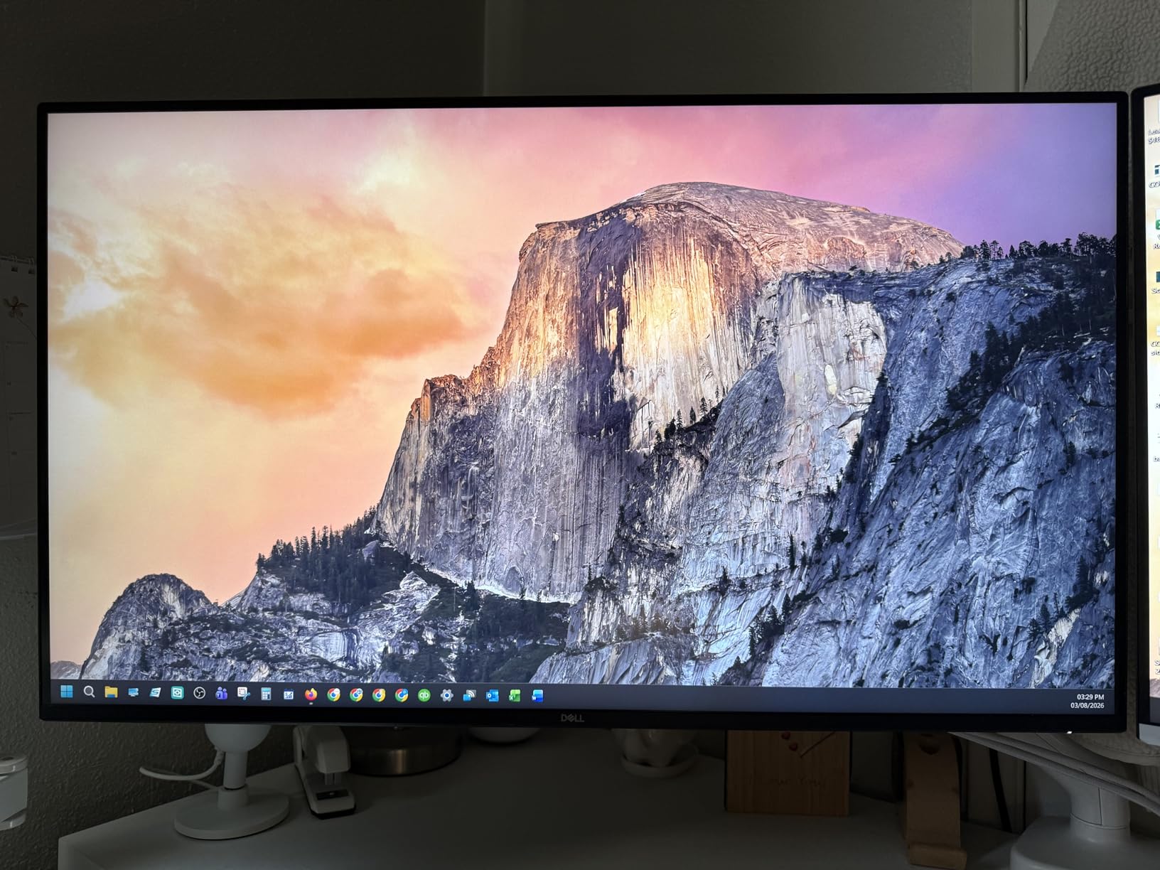 Dell 32 Monitor S3225QS, 4K UHD VA, 120Hz, FreeSync Premium, Eye Comfort customer photo 1