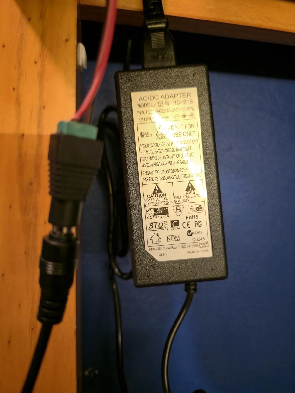 15V 6A Power Adapter, AC 100-240V Switching to DC 15V 90W 6A customer photo 1