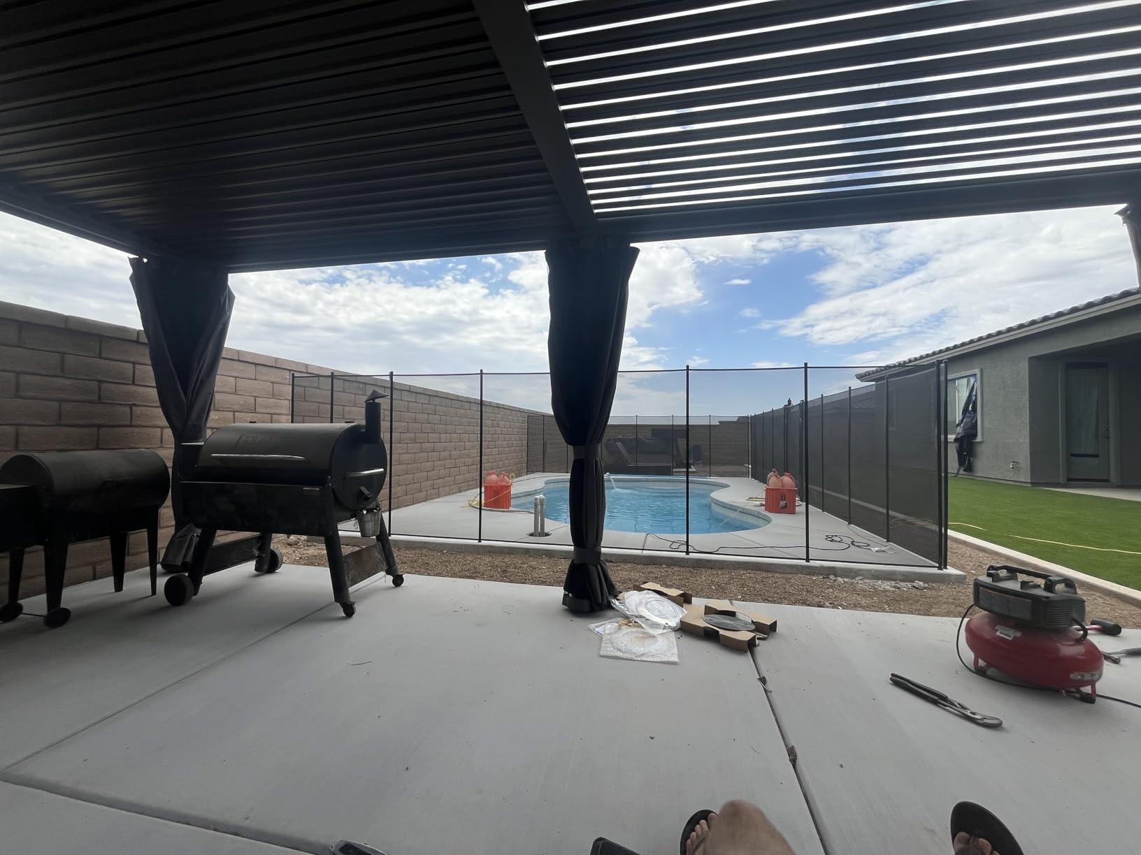 Domi Outdoor Pergola 10' x 12', Aluminum Louvered Pergola with Adjustable Louvers, Full Aluminum Frame, Built-in Gutter System, Modern Patio Gazebo for Deck Garden Patio, Brown customer photo 2