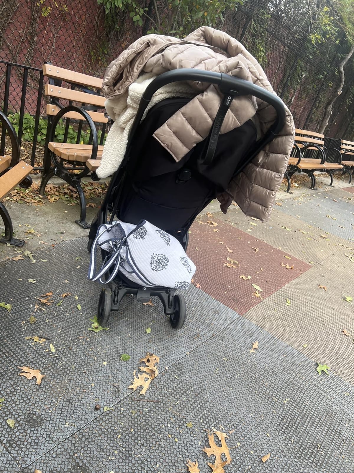 Bugaboo Butterfly 2 Ultra-Compact Travel Stroller One-Second Fold customer photo 2