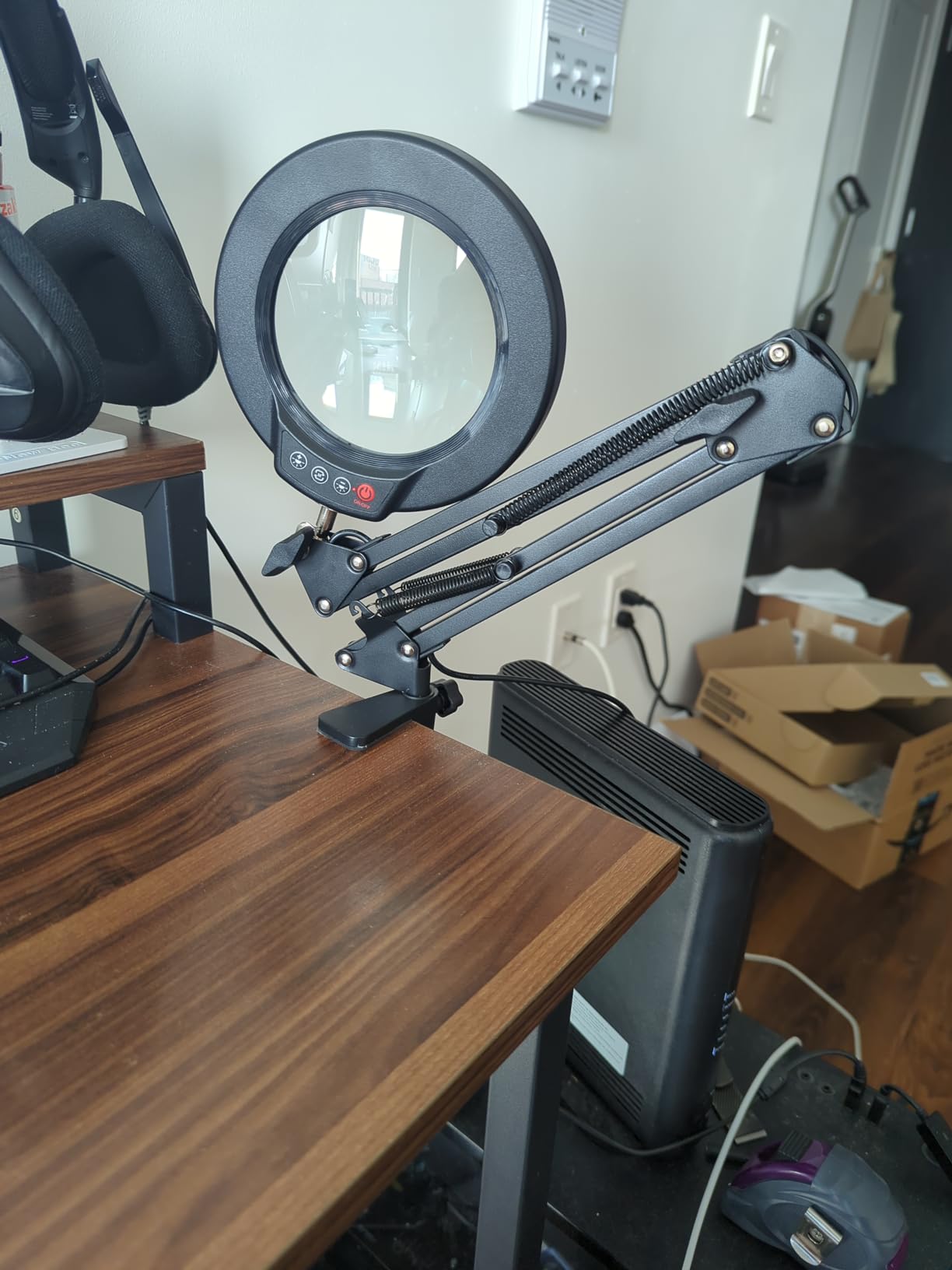 12X Magnifying Glass with Light and Clamp, Extra Long 3 Section Swing Arm customer photo 2